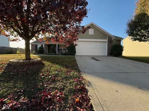 1786 Archbury Dr, Avon, IN 46123