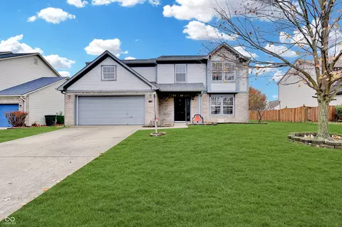 2109 Cross Willow Ln, Indianapolis, IN 46239