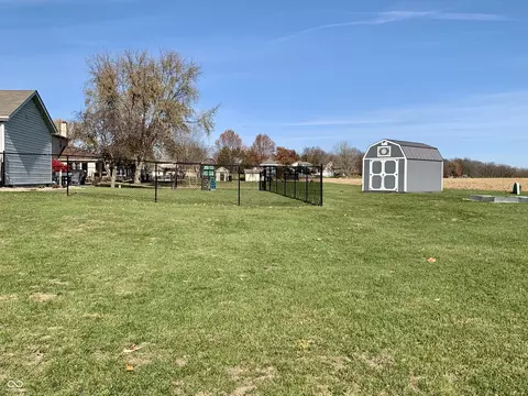 Exterior - 1004 Gray Squirrel Dr, Pendleton, IN 46064 photo 11 of 17