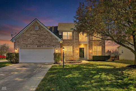 13789 Stone Haven Dr, Carmel, IN 46033