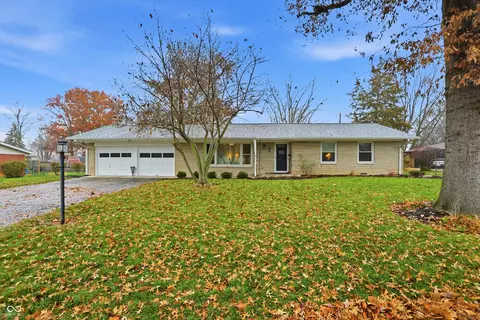 1110 Hillview Dr, Franklin, IN 46131