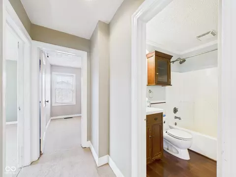 Entry Way - 2916 Market St, Pendleton, IN 46064 photo 1 of 2