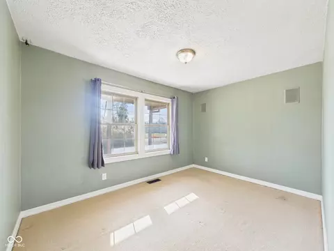 Bedroom - 2916 Market St, Pendleton, IN 46064 photo 6 of 7