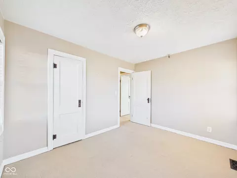 Bedroom - 2916 Market St, Pendleton, IN 46064 photo 5 of 7
