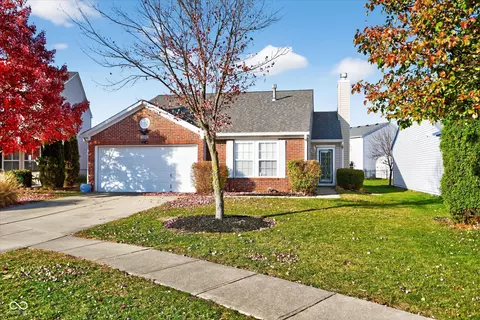 8304 Weathervane Cir, Indianapolis, IN 46239