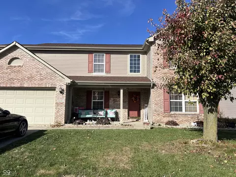 12236 Quarterback Ln, Fishers, IN 46037