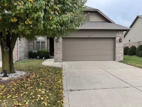 673 Brook Dr, Greenwood, IN 46143