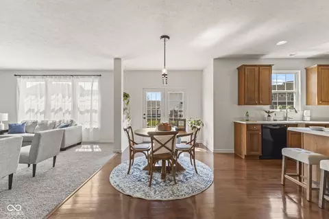 Dining - 5497 Northlands Ter, Plainfield, IN 46168 photo 3 of 4