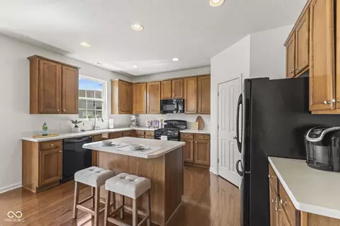 Kitchen - 5497 Northlands Ter, Plainfield, IN 46168 photo 3 of 4