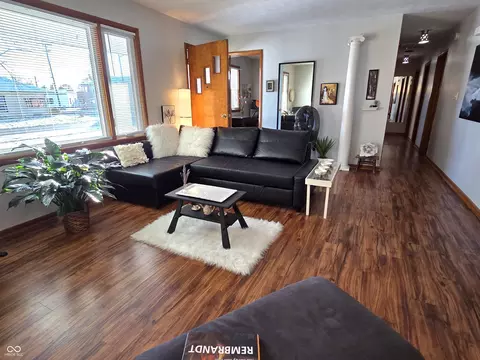 Living - 102 Grant St, Waldron, IN 46182 photo 2 of 3