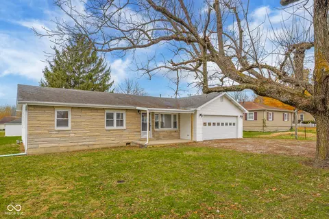 909 S Ireland St, Greensburg, IN 47240