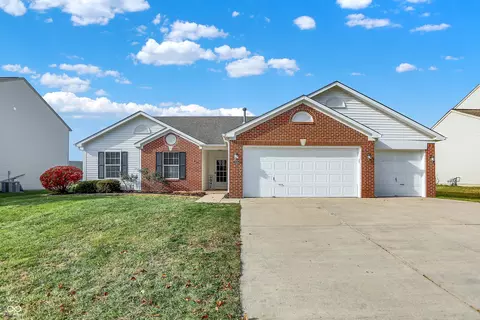 1906 Spring Beauty Dr, Avon, IN 46123