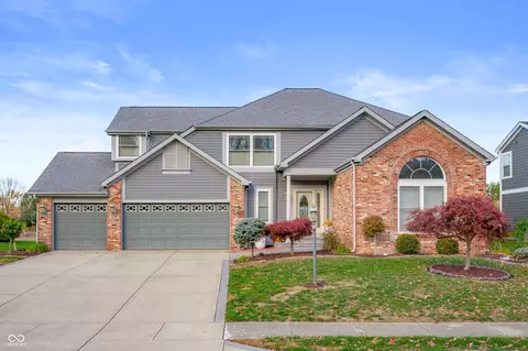 7638 Garrick St, Fishers, IN 46038