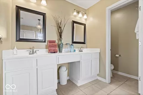 Bath - 12720 Mojave Dr, Fishers, IN 46037 photo 2 of 6