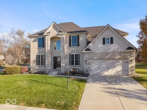 Exterior - 12720 Mojave Dr, Fishers, IN 46037 photo 2 of 6