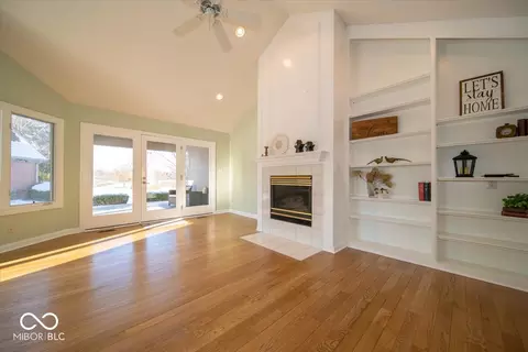 Living - 7300 Pymbroke Cir, Fishers, IN 46038 photo 1 of 4