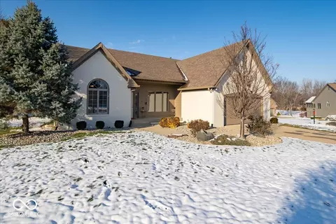 Exterior - 7300 Pymbroke Cir, Fishers, IN 46038 photo 3 of 14