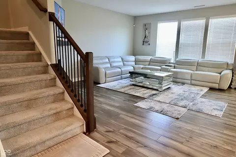 Living - 8746 Lester Pl, Pendleton, IN 46064 photo 1 of 2