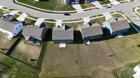 View/Area - 8746 Lester Pl, Pendleton, IN 46064 photo 3 of 4