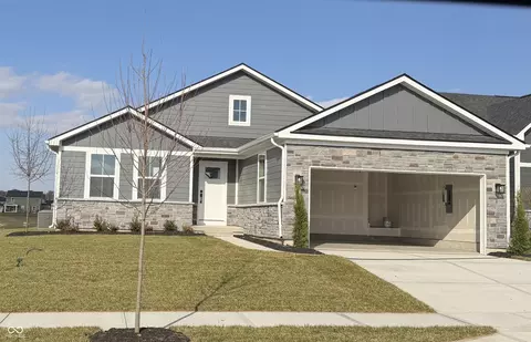 2284 Highberry Dr, Whitestown, IN 46075