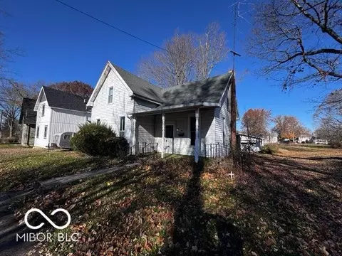 134 W Pine St, Knightstown, IN 46148