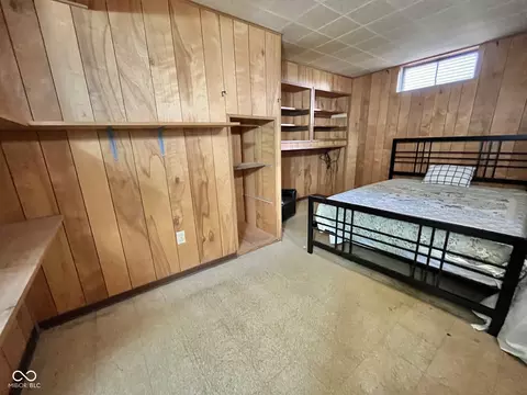 Bedroom - 1913 Lee St, Columbus, IN 47201 photo 3 of 3