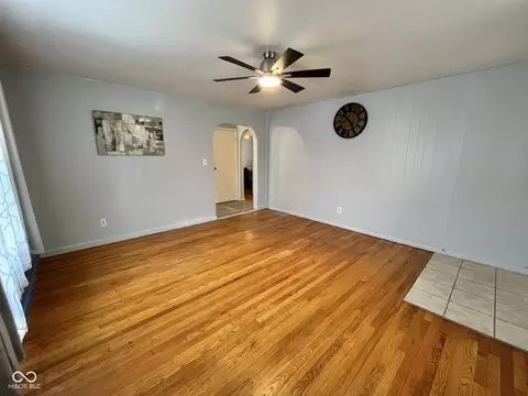 Living - 1913 Lee St, Columbus, IN 47201 photo 2 of 3
