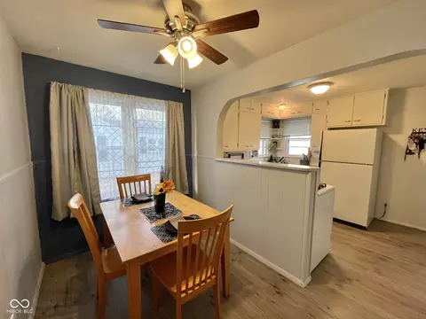 Dining - 1913 Lee St, Columbus, IN 47201 photo 1 of 1