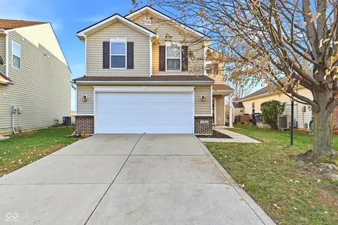 15460 Old Pond Cir, Noblesville, IN 46060