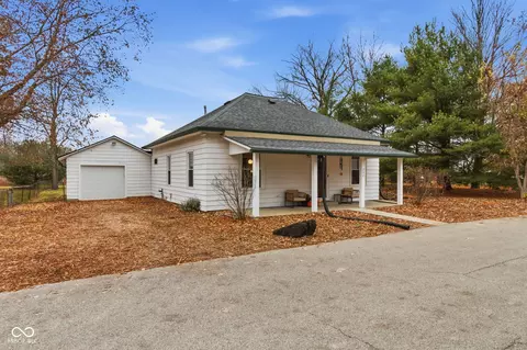 202 S Buck St, Whitestown, IN 46075