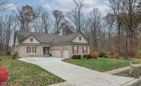 7680 Black Walnut Dr, Avon, IN 46123