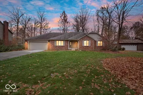 4019 S Heritage Ct, New Palestine, IN 46163