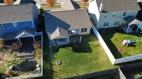 2425 Bristol Dr, Franklin, IN 46131 photo 24