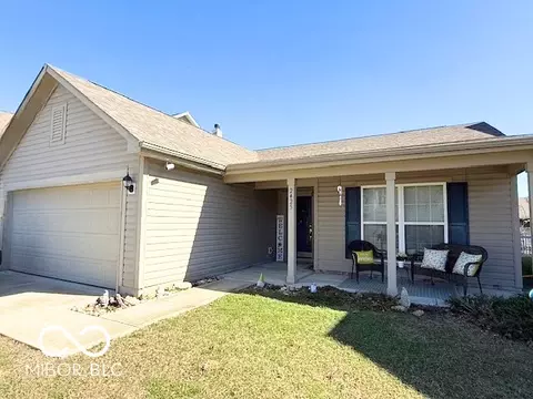 2425 Bristol Dr, Franklin, IN 46131 photo 3