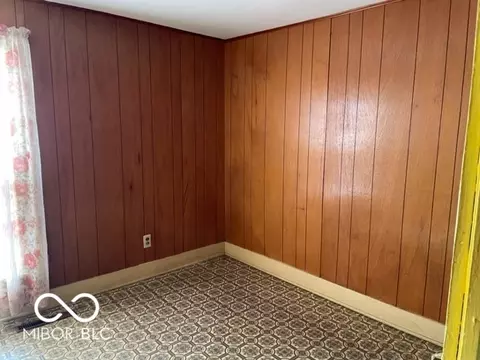 Bedroom - 113 11th St, Covington, IN 47932 photo 2 of 2