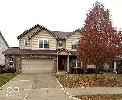 930 Ogala Dr, Westfield, IN 46074