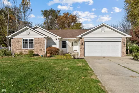 2358 E Brandywine Ln, Greenfield, IN 46140