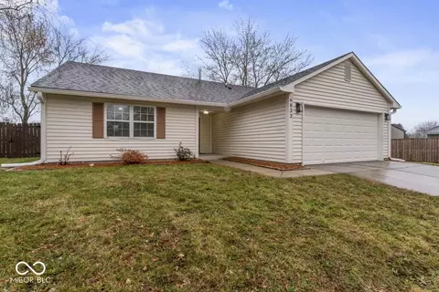 6833 Bannock Cir, Indianapolis, IN 46221