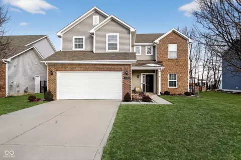 8802 Benjamin Ln, Avon, IN 46123