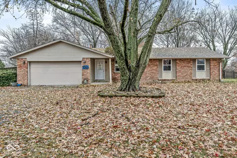 7221 Hague Rd, Indianapolis, IN 46256