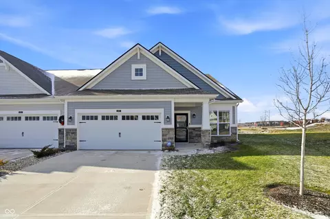 4672 Homestead Dr, Whitestown, IN 46075