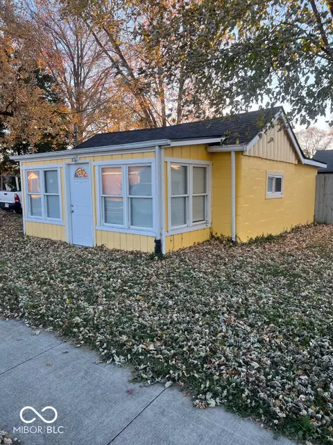 524 Cherry St, Greenfield, IN 46140