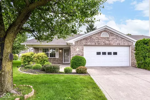8214 Bentley Farms Dr, Indianapolis, IN 46259