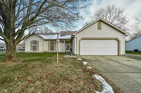 7648 Madden Ln, Fishers, IN 46038