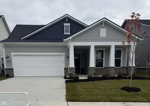 14805 Amber Light Dr, Westfield, IN 46074