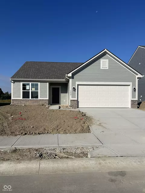 1492 Hardwood Dr, Sheridan, IN 46069