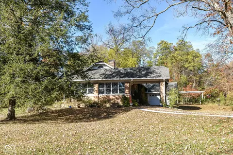2904 W 25th St, Anderson, IN 46011