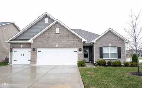 159 Carrick Glen Blvd, Pendleton, IN 46064 photo 1