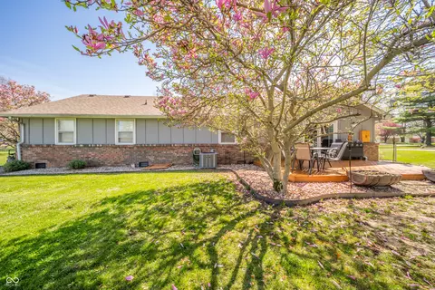 5567 S Cladwell Dr, Pendleton, IN 46064 photo 26
