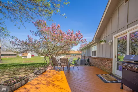 5567 S Cladwell Dr, Pendleton, IN 46064 photo 24